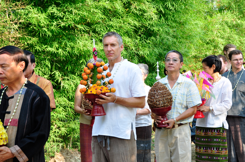 Panyaden School Director, Neil Amas, with offering for the school's opening ceremony
