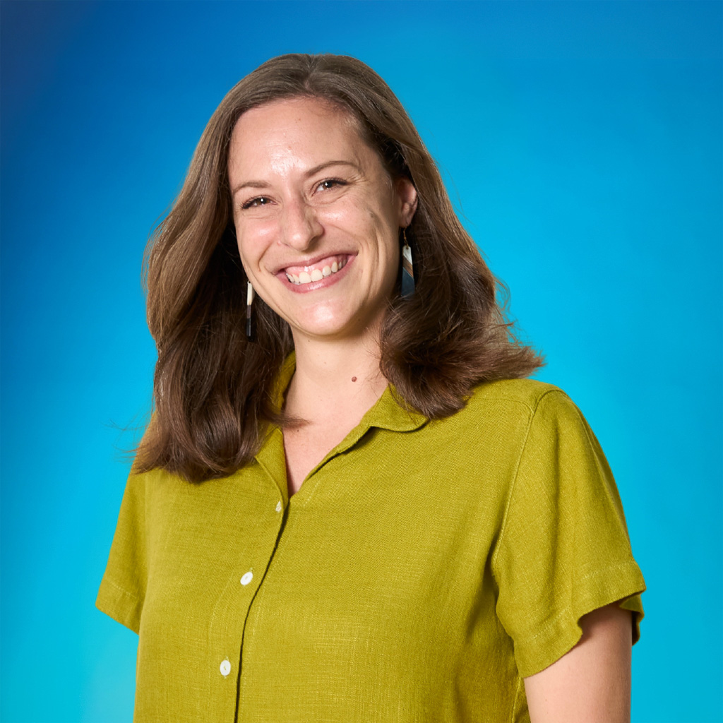 New Teacher & Staff - Kru  Joanna