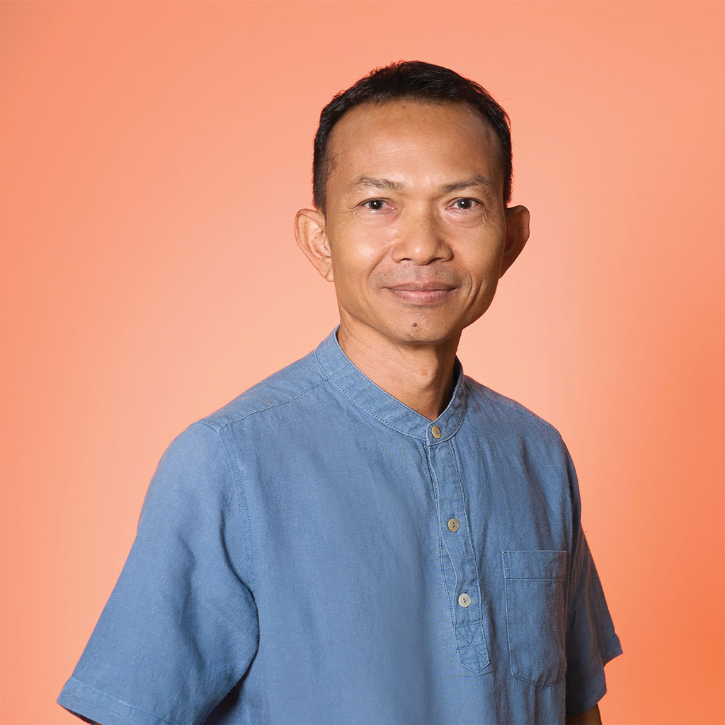 Kru Noy_Panyaden International School