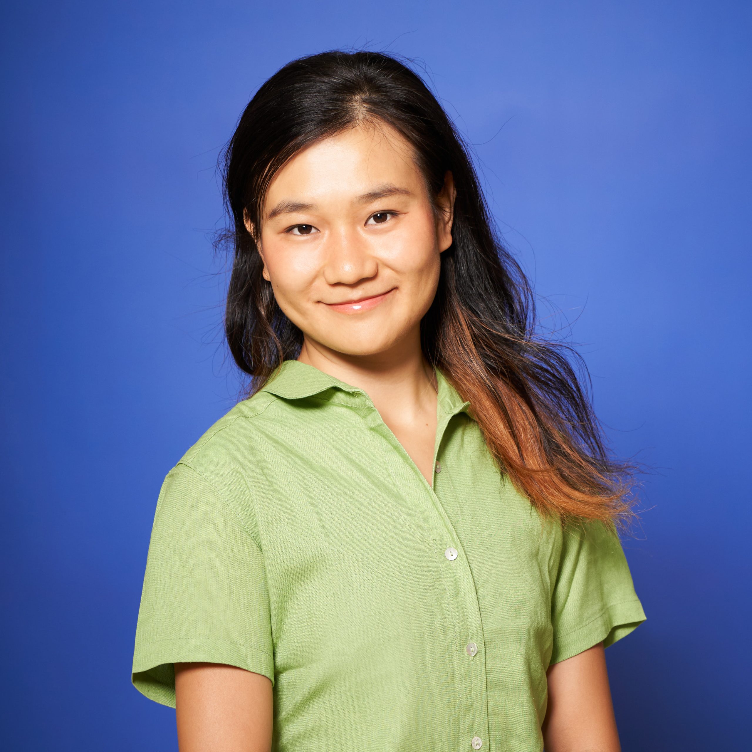 Ruonan Li (Kru Leslie) _ Mandarin Teacher and Student Support Teaching Assistant